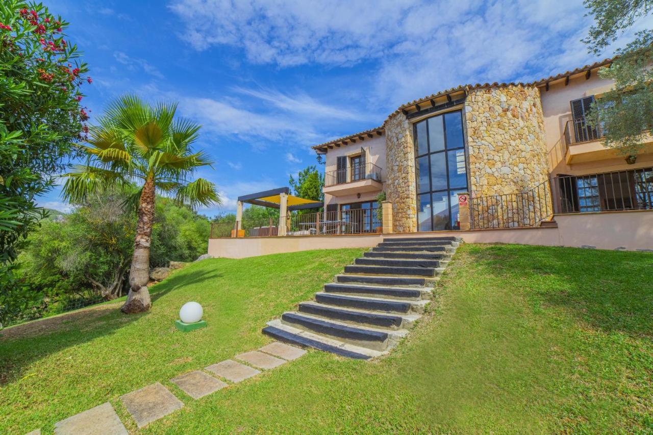 Villa Hidden Retreat / Denga *